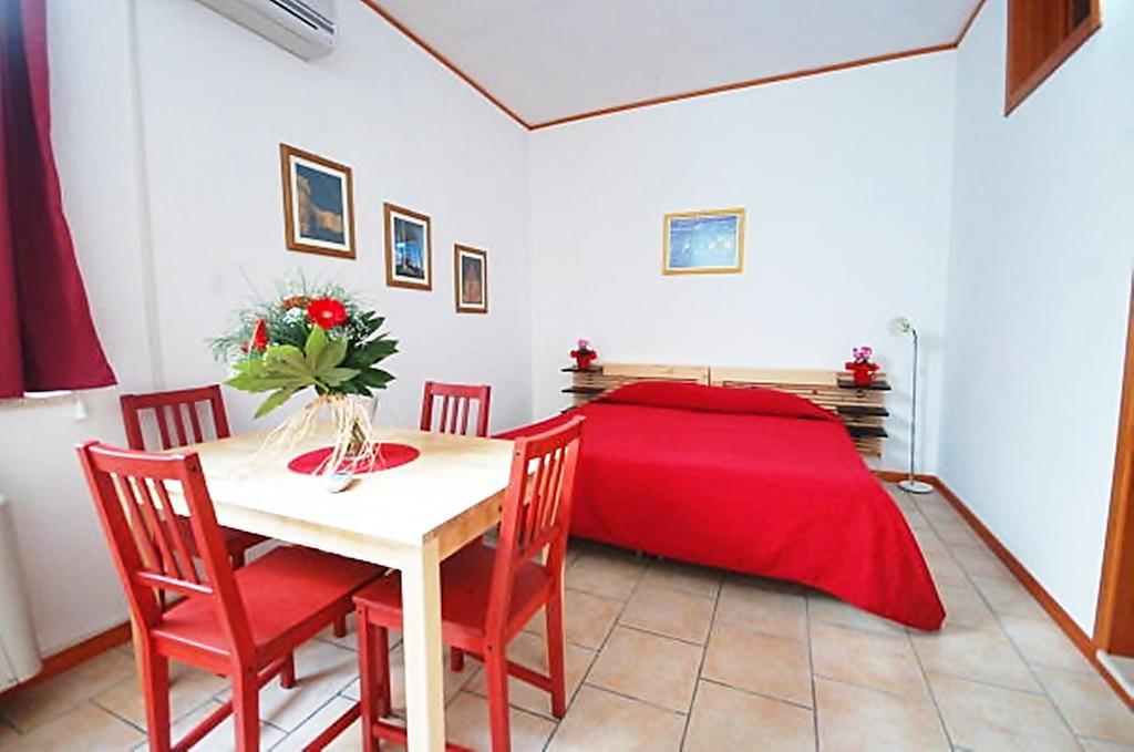 Hotel Residence Lupiae Lecce Kültér fotó
