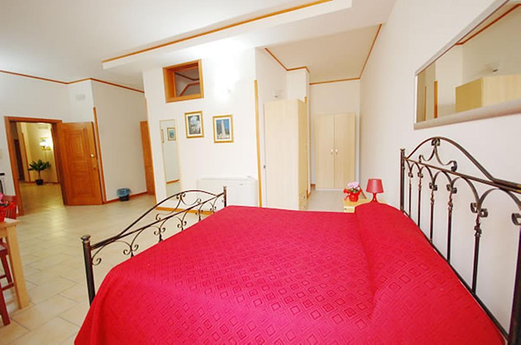 Hotel Residence Lupiae Lecce Szoba fotó