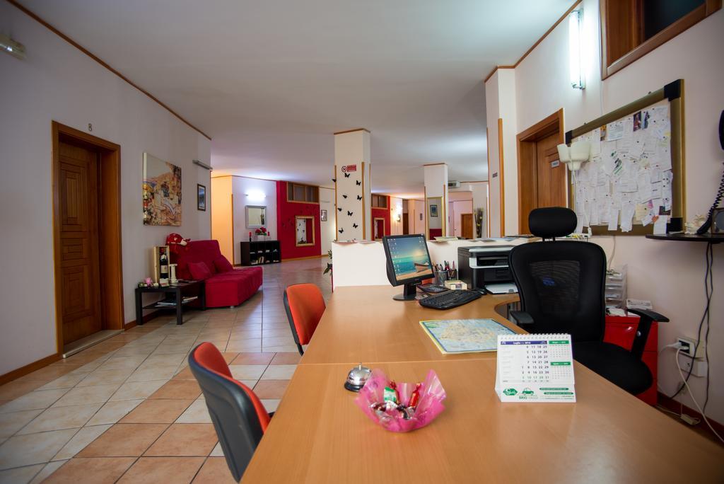 Hotel Residence Lupiae Lecce Kültér fotó