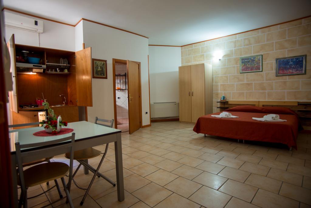 Hotel Residence Lupiae Lecce Kültér fotó