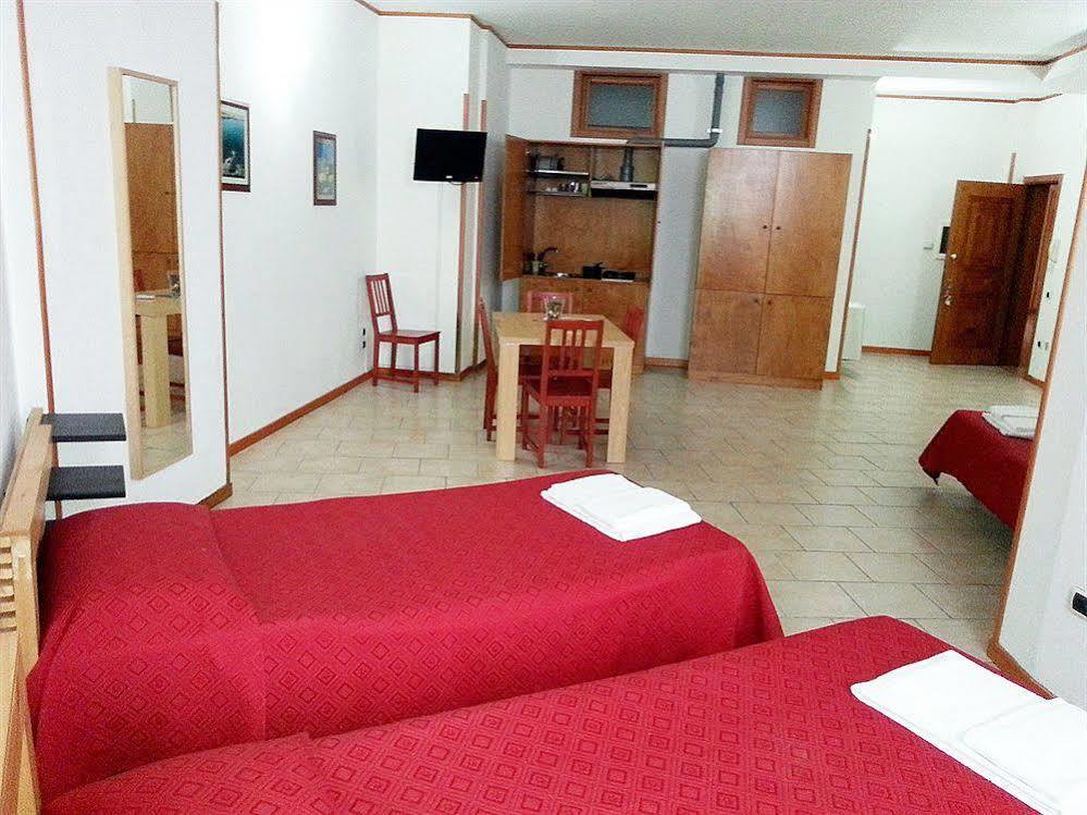Hotel Residence Lupiae Lecce Kültér fotó
